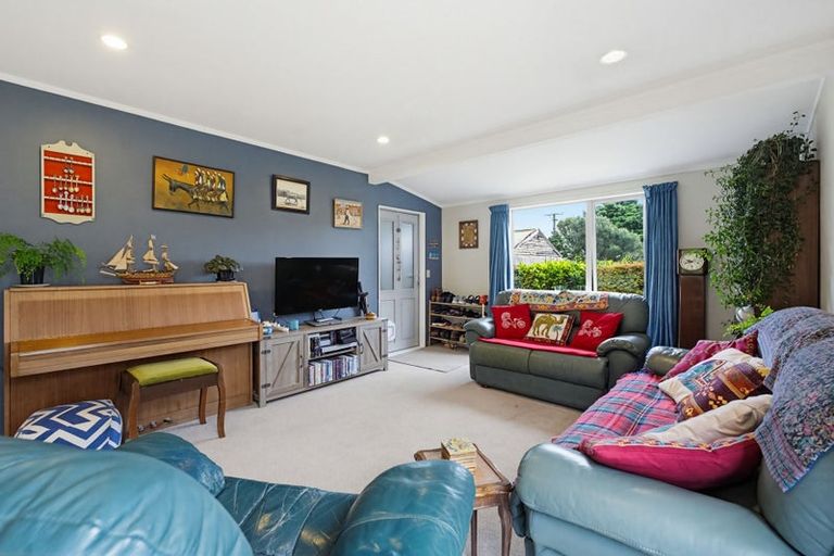 Photo of property in 15a Middleton Road, Paraparaumu Beach, Paraparaumu, 5032