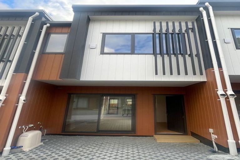 Photo of property in 4/18 Dellwood Avenue, Henderson, Auckland, 0612