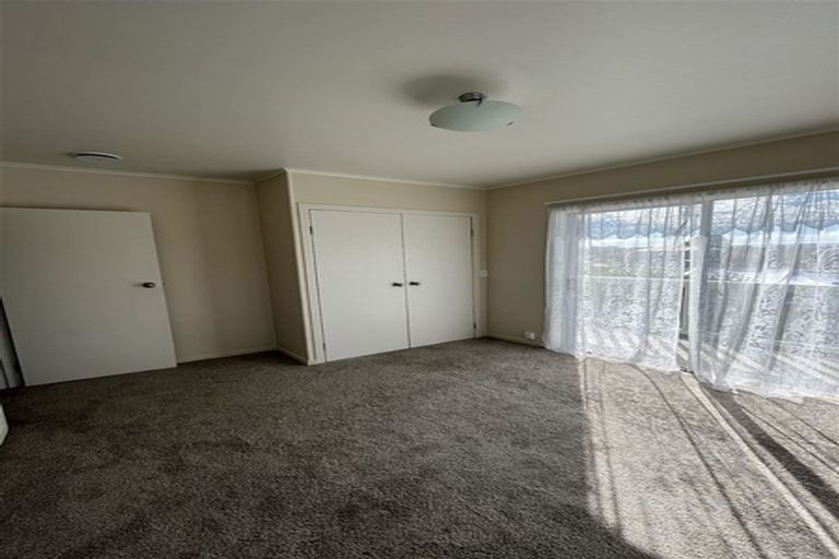 Photo of property in 424 Old Te Atatu Road, Te Atatu Peninsula, Auckland, 0610