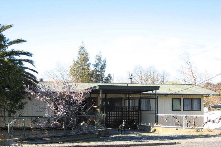 Photo of property in 85 Porangahau Road, Waipukurau, 4200