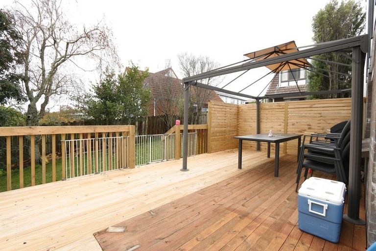 Photo of property in 1/78 Highland Park Drive, Highland Park, Auckland, 2010