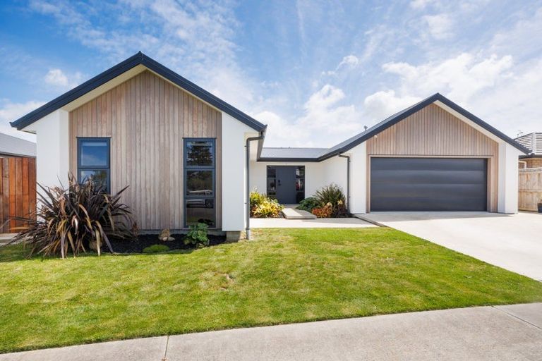 Photo of property in 4 Monarch Drive, Ashhurst, 4810