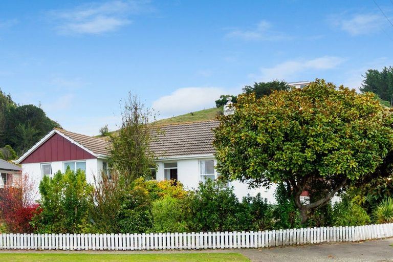 Photo of property in 18 Mclean Street, Oamaru North, Oamaru, 9400