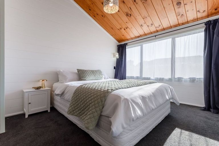 Photo of property in 20 Olive Terrace, Paraparaumu Beach, Paraparaumu, 5032