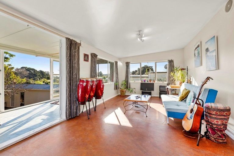 Photo of property in 3 Te Hutewai Road, Raglan, 3225