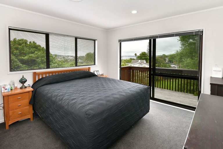Photo of property in 4a Kathy Terrace, Stanmore Bay, Whangaparaoa, 0932