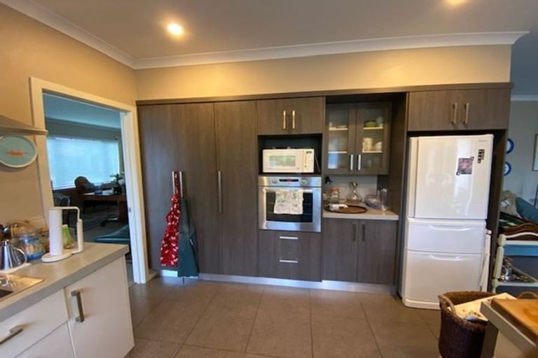 Photo of property in 98 Russell Robertson Drive, Havelock North, 4130