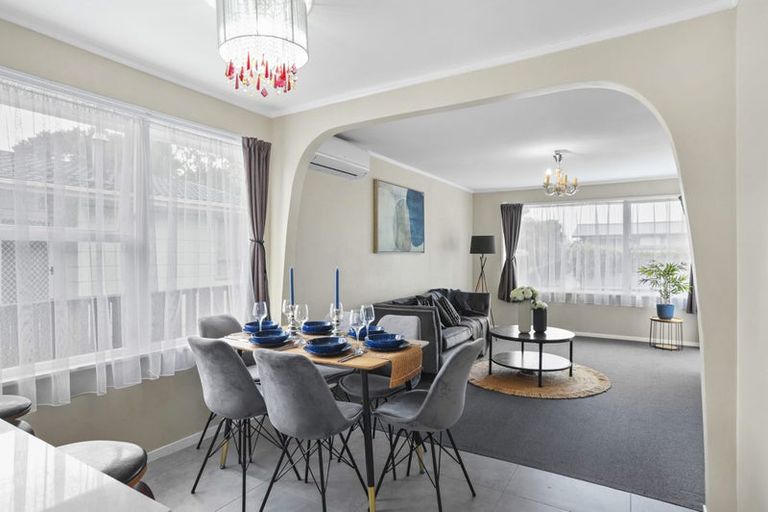 Photo of property in 72 Helena Street, Massey, Auckland, 0614