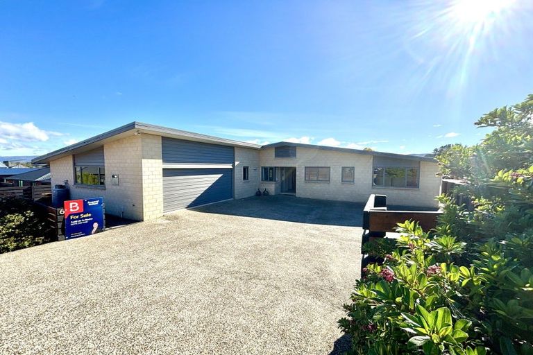 Photo of property in 6 Heasley Lane, Mosgiel, 9092