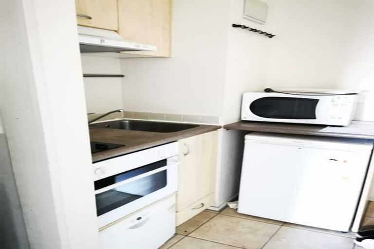 Photo of property in 3g/10 Crown Lynn Place, New Lynn, Auckland, 0600