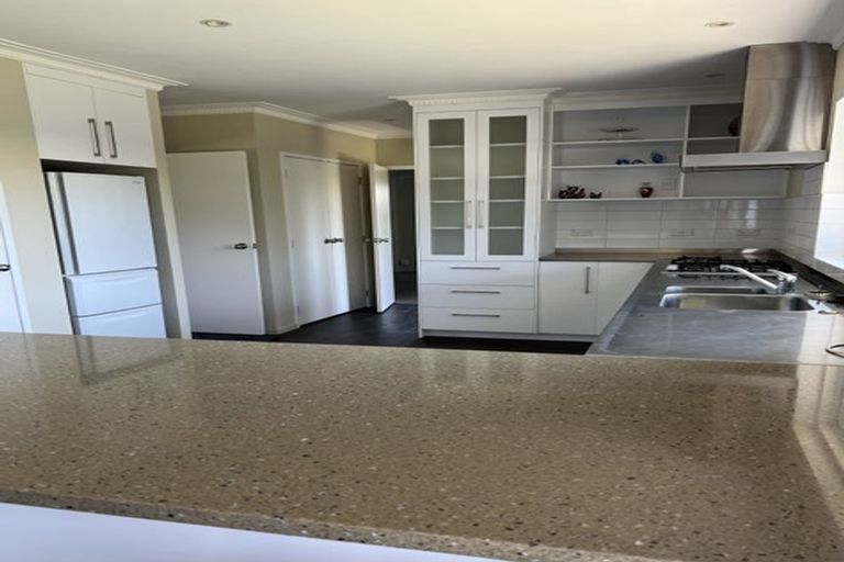 Photo of property in 19 Linklater Avenue, Bellevue, Tauranga, 3110