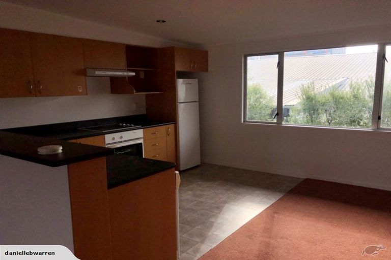 Photo of property in 7/3 Kelvin Grove, Te Aro, Wellington, 6011