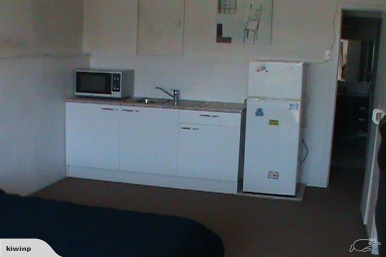 Photo of property in 1/167 Mokoia Road, Birkenhead, Auckland, 0626
