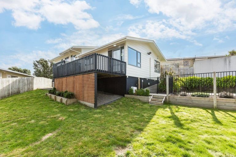 Photo of property in 4 Staysail Place, Whitby, Porirua, 5024