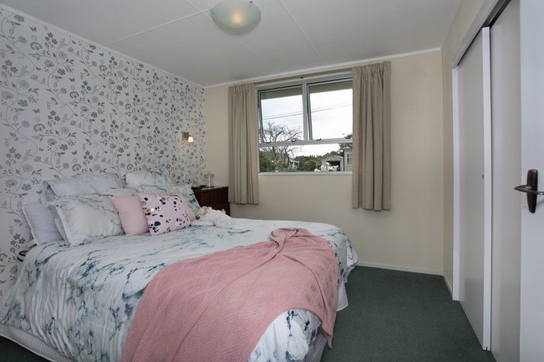 Photo of property in 5 Oxford Street, Marton, 4710