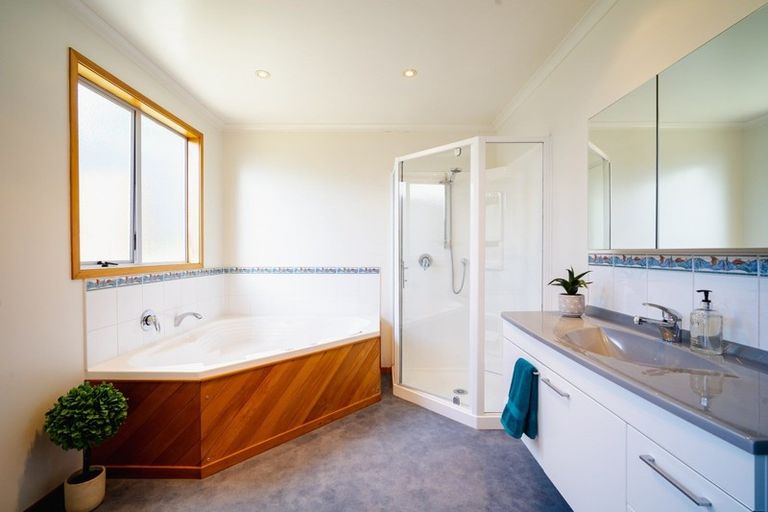 Photo of property in 24 Paterson Road, Mosgiel, 9092