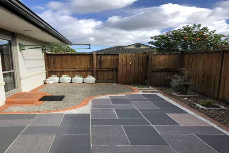 Photo of property in 32a Taka Street, Takanini, 2112