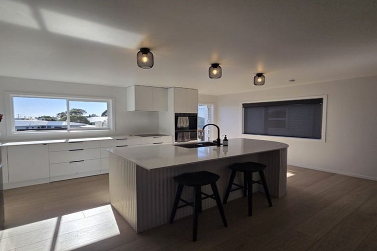 Photo of property in 9 Clyde Street, Ferndale, New Plymouth, 4310