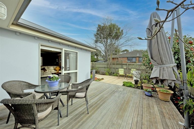 Photo of property in 134 Yaldhurst Road, Sockburn, Christchurch, 8042