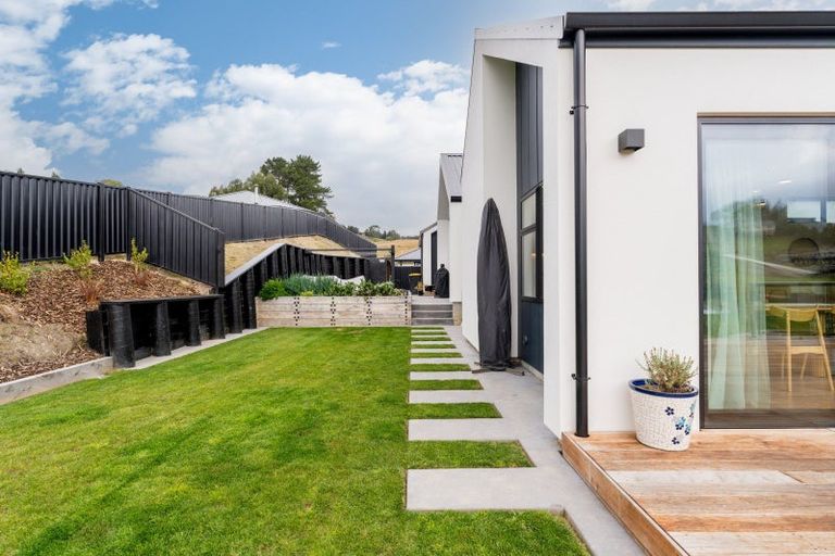 Photo of property in 61 Heathfield Drive, Mosgiel, 9024