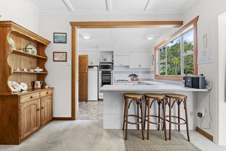 Photo of property in 3 Barrett Street, Westown, New Plymouth, 4310