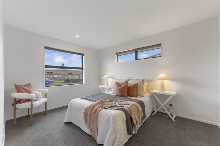 Photo of property in 16 Eileen Way, Rolleston, 7615