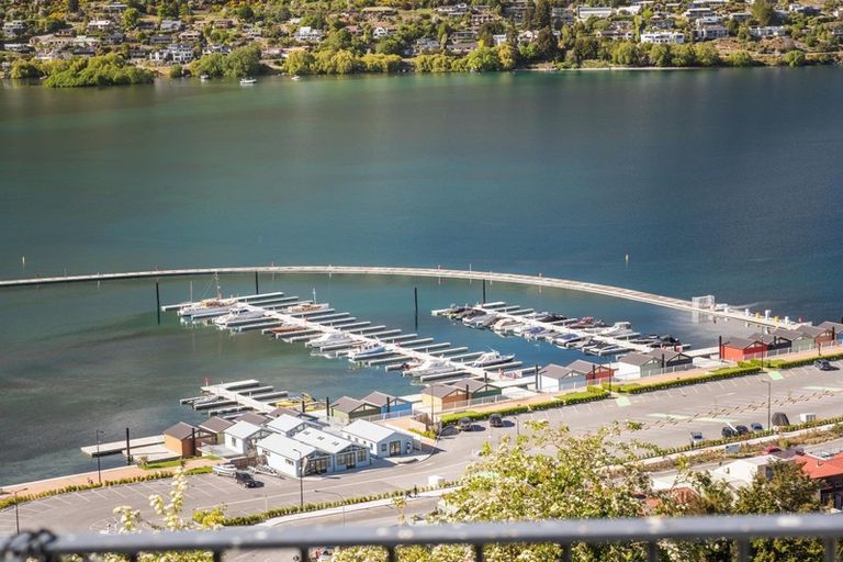 Photo of property in Elkridge Apartments, 2/64 Marina Drive, Frankton, Queenstown, 9300