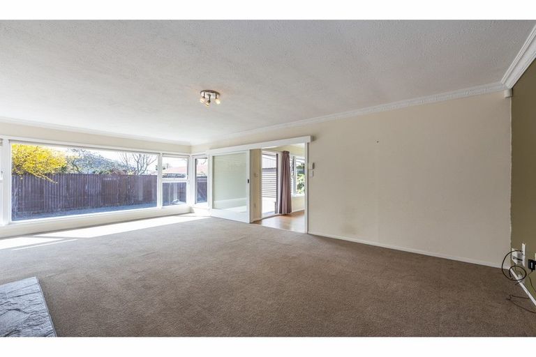 Photo of property in 174 Centaurus Road, Saint Martins, Christchurch, 8022