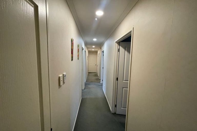 Photo of property in 236 Kilkenny Drive, East Tamaki Heights, Auckland, 2016