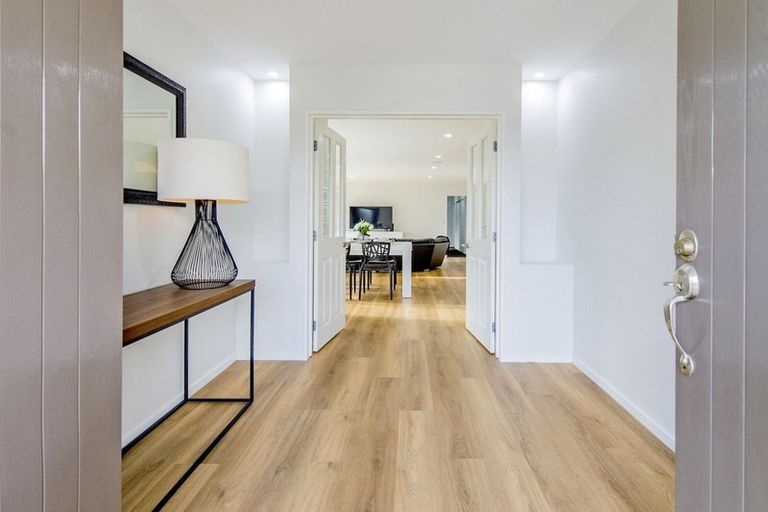 Photo of property in 4 Goldie Place, Rolleston, 7614