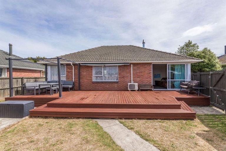 Photo of property in 6 Avro Crescent, Hornby, Christchurch, 8042
