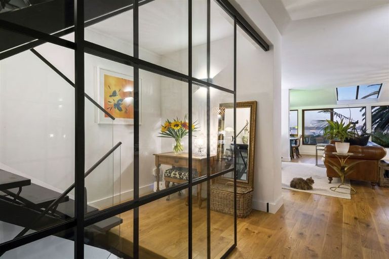 Photo of property in 3/30 Walter Street, Hauraki, Auckland, 0622