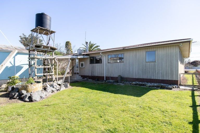 Photo of property in 18 Orchard East Road, Ngatea, 3503