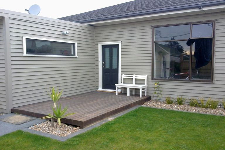 Photo of property in 16 Lees Road, Strowan, Christchurch, 8052