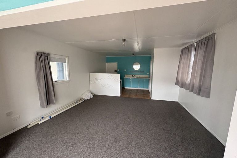 Photo of property in 6 Beaumont Lane, Havelock North, 4130