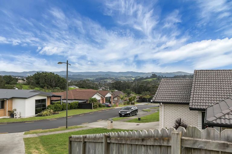 Photo of property in 9 Karika Place, Massey, Auckland, 0614