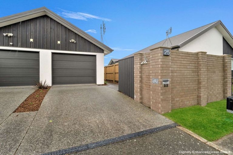 Photo of property in 25 Farnborough Way, Rolleston, 7615