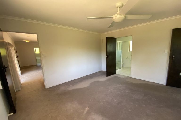 Photo of property in 12 Sinton Road, Hobsonville, Auckland, 0618