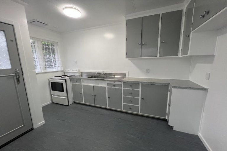 Photo of property in 121 Fitzherbert Avenue, West End, Palmerston North, 4410