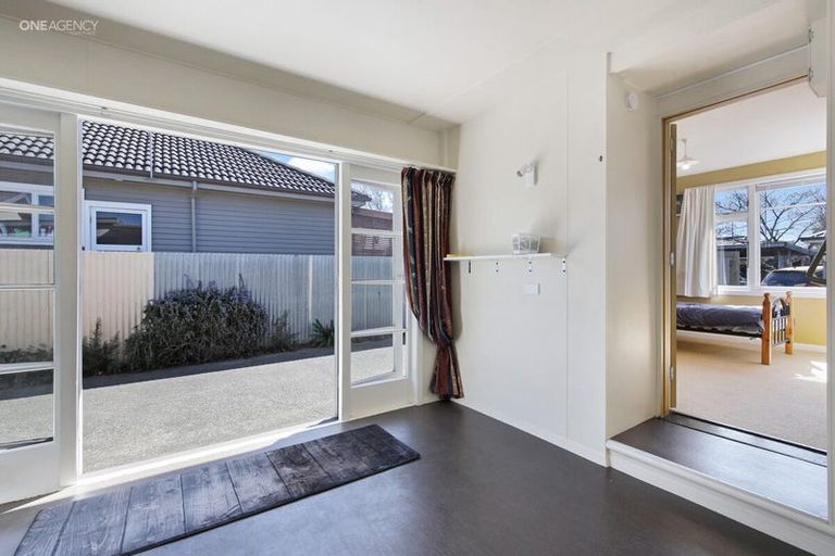 Photo of property in 70 Sylvan Street, Hillmorton, Christchurch, 8024