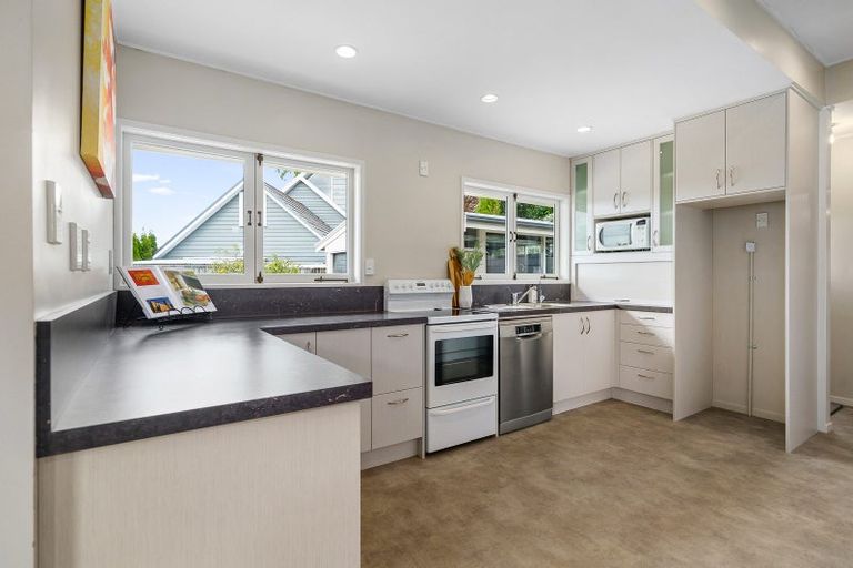 Photo of property in 75 Princes Street, Cambridge, 3434