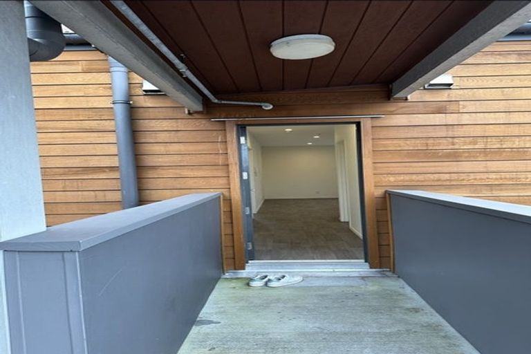 Photo of property in 304/160a Hobsonville Point Road, Hobsonville, Auckland, 0616