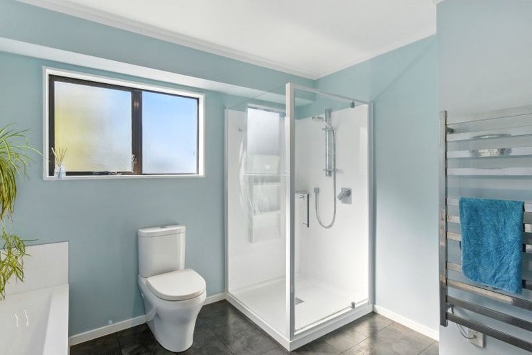 Photo of property in 42 Hicks Crescent, Waikanae Beach, Waikanae, 5036