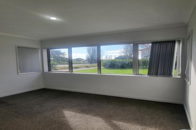 Photo of property in 59 Tarapiroe Avenue, Takanini, 2112