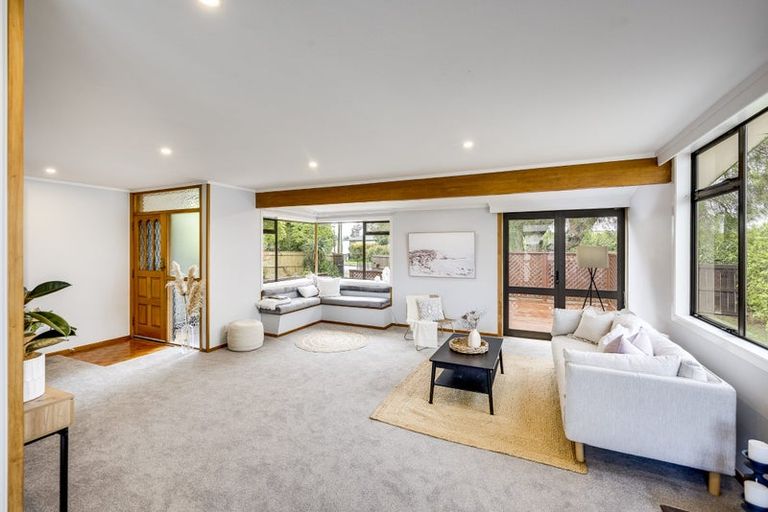 Photo of property in 2 Cornwall Road, Taradale, Napier, 4112