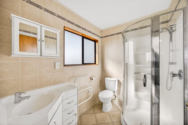 Photo of property in 31 Shuttleworth Place, Manly, Whangaparaoa, 0930