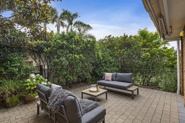 Photo of property in 59 Grovenor Drive, Orewa, 0931