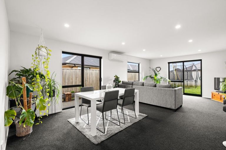 Photo of property in 10 Fairford Street, Rolleston, 7615