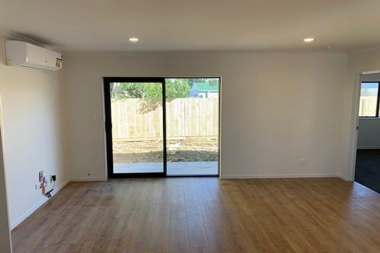 Photo of property in 35u2 Heath Street, Saint Andrews, Hamilton, 3200