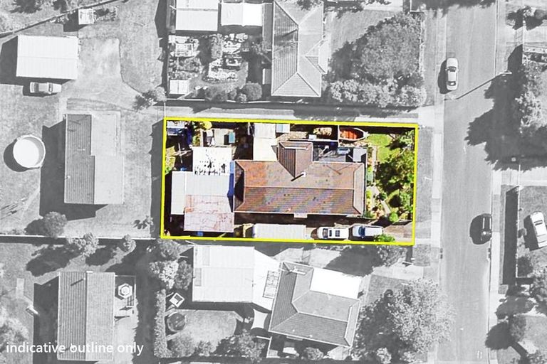 Photo of property in 13 Lipton Grove, Opaheke, Papakura, 2113